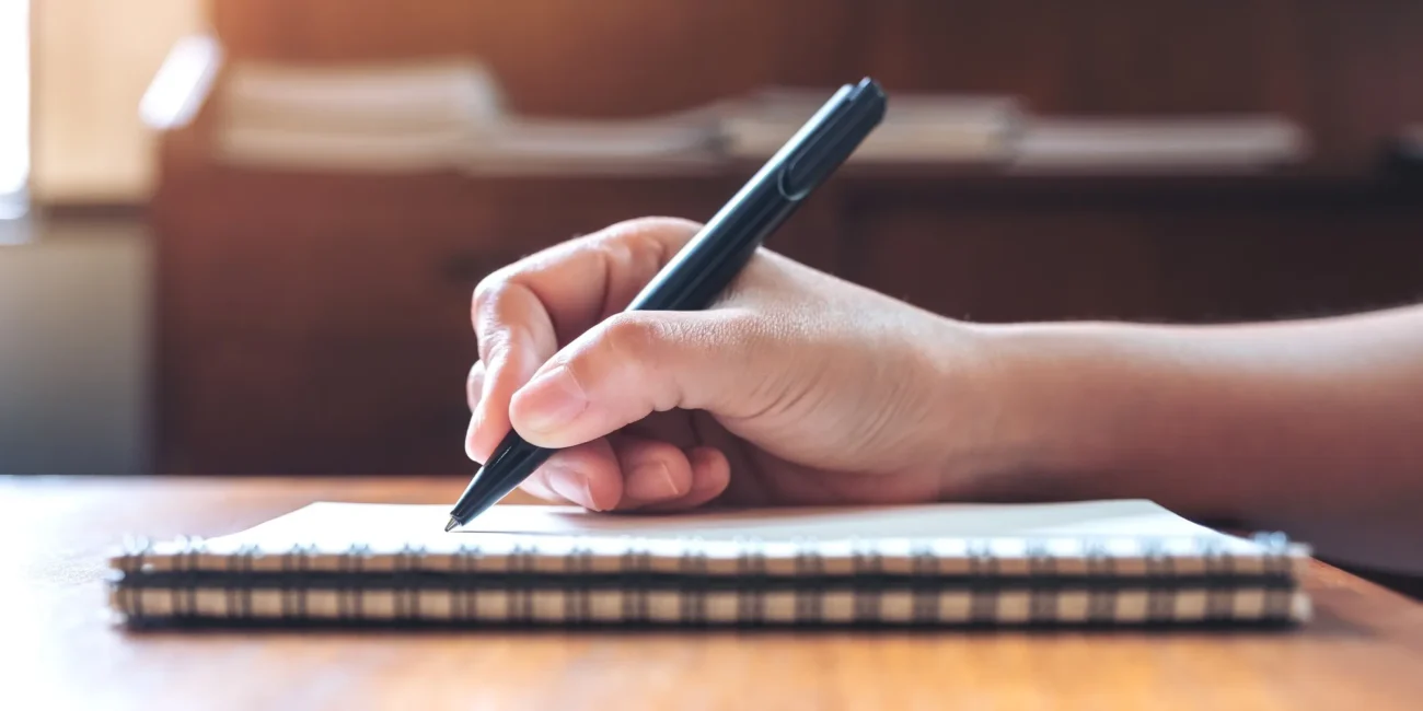 writing by hand for memory